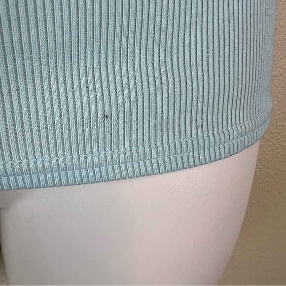 alo yoga elevate ribbed tank - Picture 6 of 13